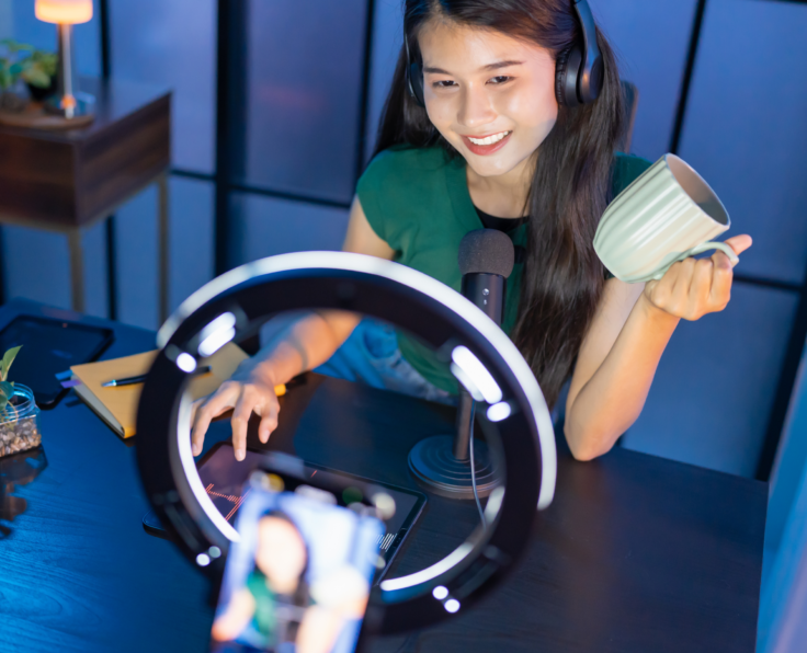 Influencer & PR Outreach